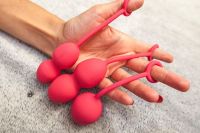 Svakom Svakom - Nova Kegel Balls Plum Red